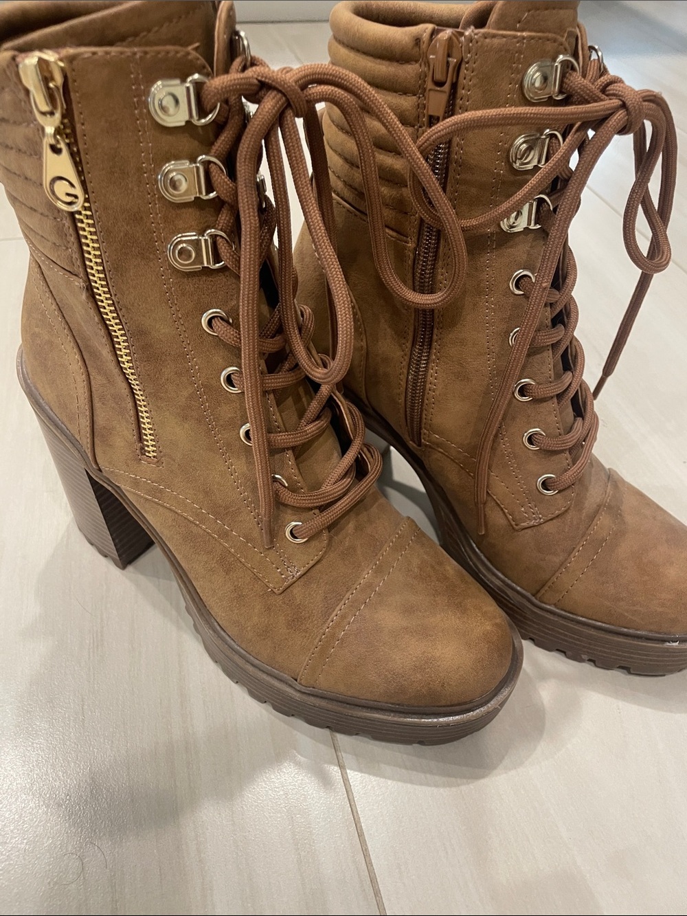 New GBG Los Angeles Cognac Lace-Up Block Heel Boots